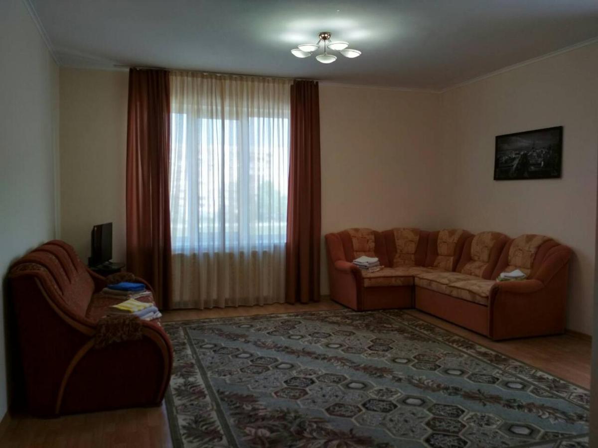 Apartments Domovik Просторная Квартира С Видом На Горы Muncaci Exterior foto